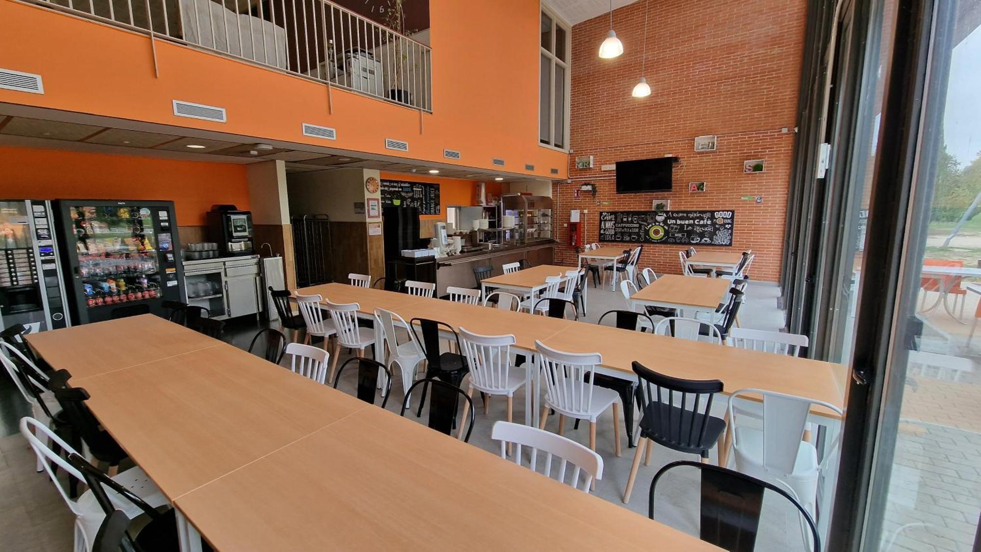 אלקאלה דה הנארס Residencia Universitaria Resa Giner De Los Rios מראה חיצוני תמונה